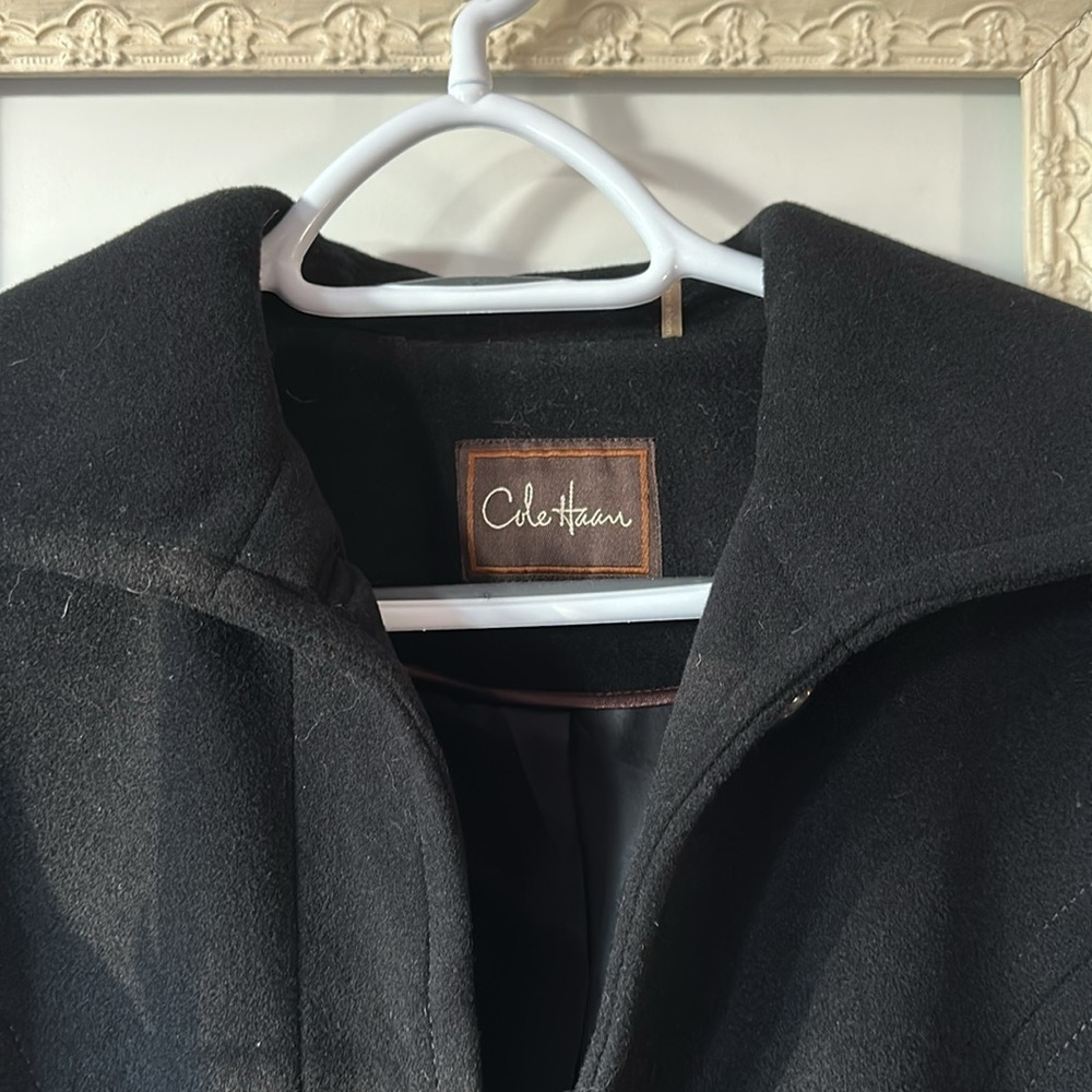 COLE HAAN | Black Trench Coat with Notched Lapel - Picture 3 of 16